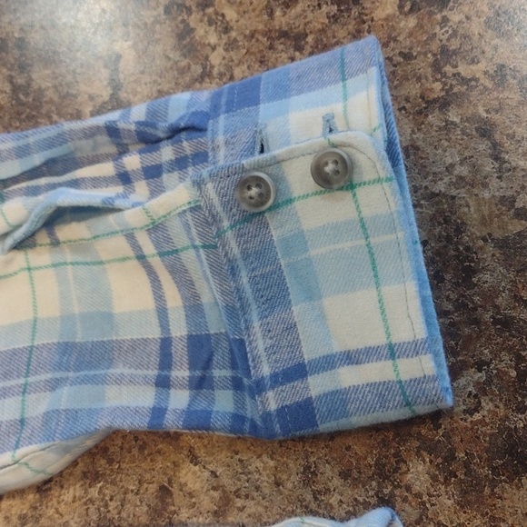 Eddie Bauer super soft blue flannel size medium - Picture 10 of 12